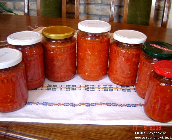 Ajvar od mlevenih paprika recipe