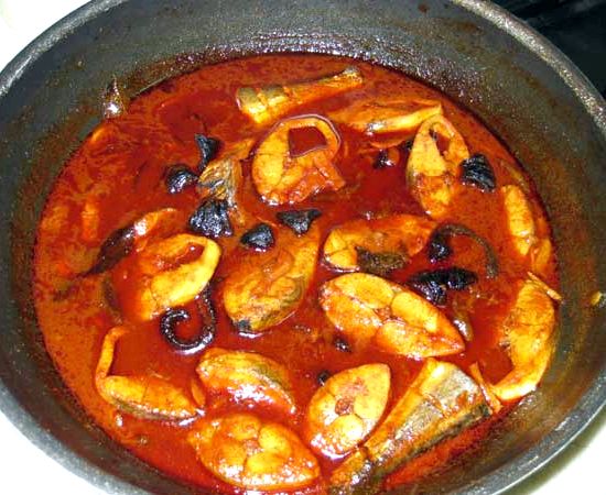 Chemmeen curry recipe kerala style fish curry