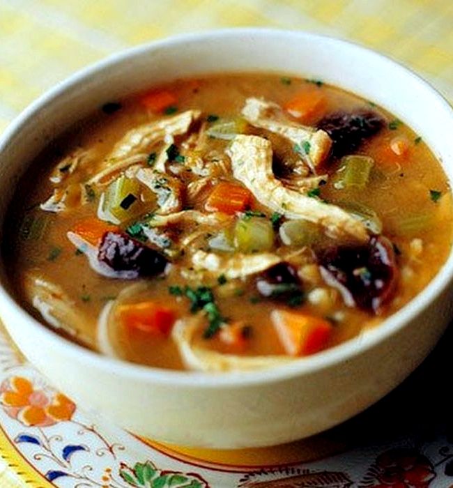Cockaleekie soup recipe with prunes and leeks