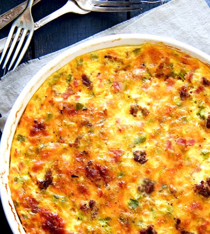 Crustless quiche recipe with sausage and cheese
