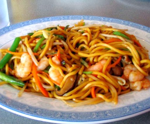 Easy chicken and shrimp lo mein recipe