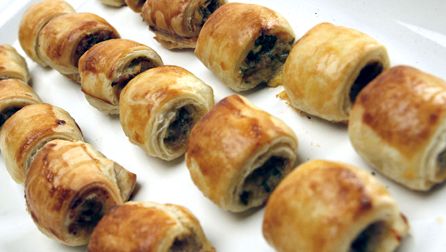 Easy sausage rolls puff pastry recipe