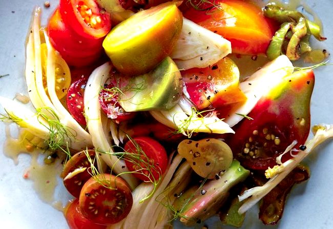 Gourmet heirloom tomato salad recipe
