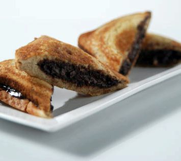 Grilled dark chocolate sandwich recipe