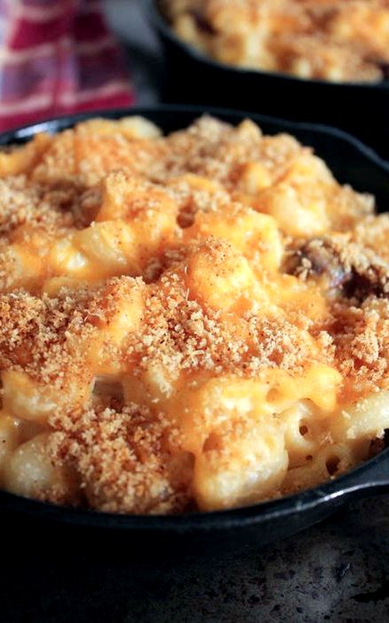 Healthy mac and cheese recipe with cauliflower and sausage