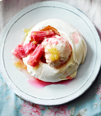 Lemon meringue roulade recipe waitrose jobs