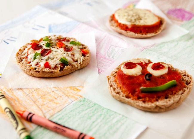 Recipe for making pizza with kids