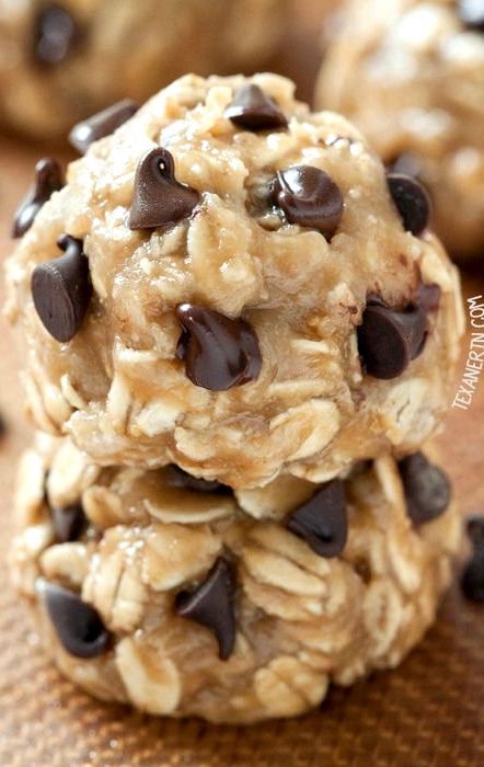 Recipe for no-bake cookies with chocolate chips