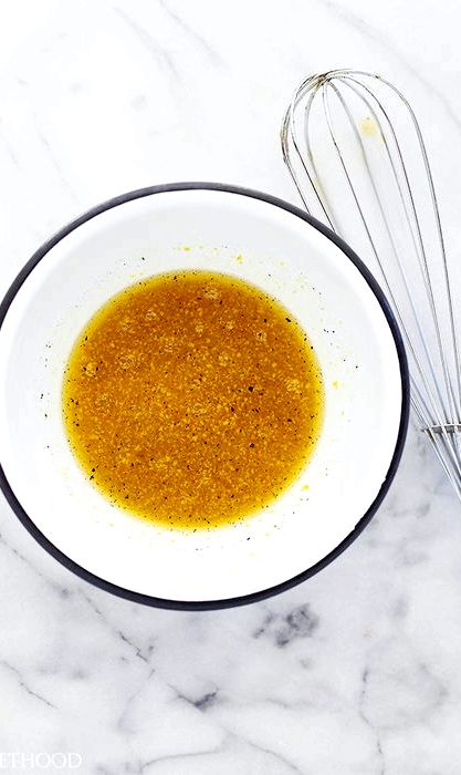 Recipe salad dressing balsamic vinegar maple syrup