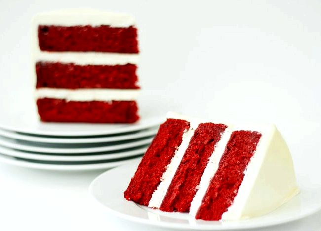 Red velvet cake recipe made with sour cream