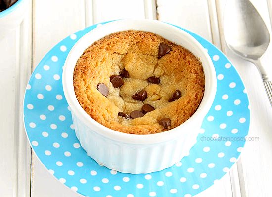 Single serving chocolate chip cookie recipe in microwave
