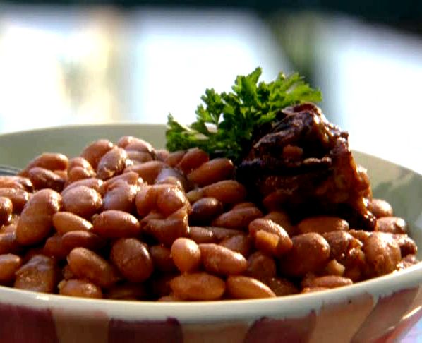 Slow cooker southern pinto beans recipe