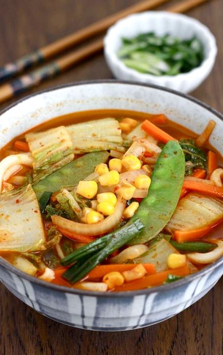 Spicy vegetable noodle broth recipe