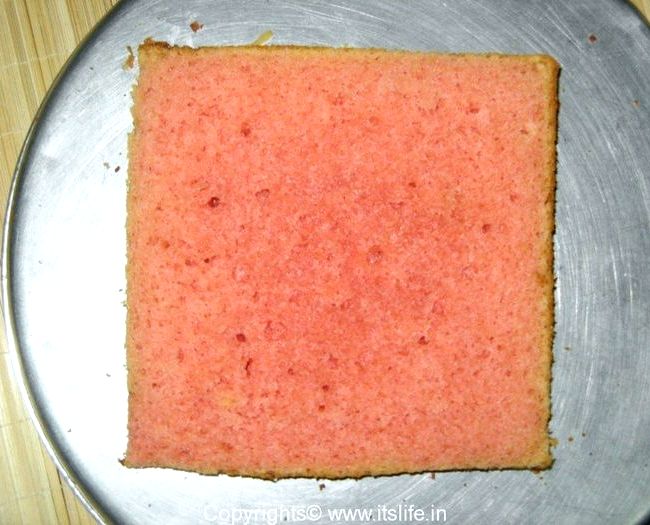 Strawberry sponge cake recipe eggless cupcakes