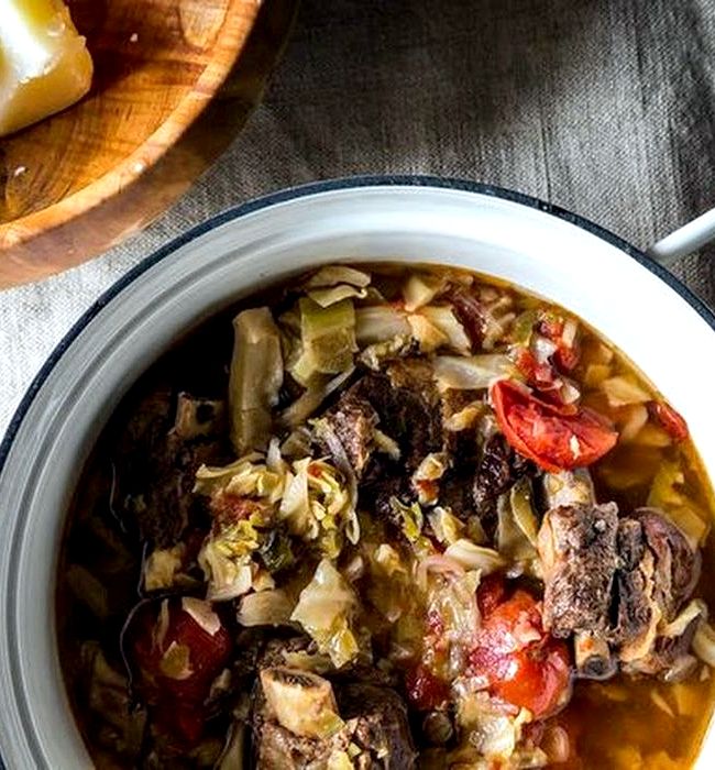 Sweet and sour cabbage soup with flanken recipe