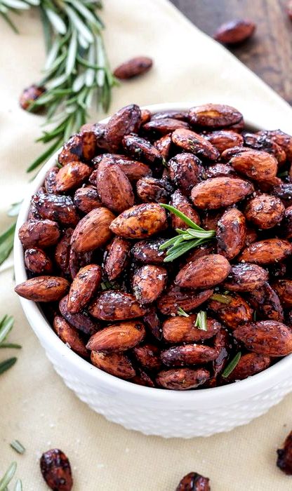 Sweet spicy roasted almonds recipe
