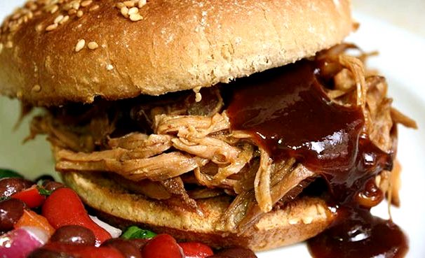 Texas style pulled pork sandwich recipe