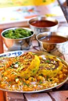 Aloo tikki chaat recipe by tarla dalal