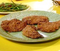Chicken fried steak and biscuits recipe