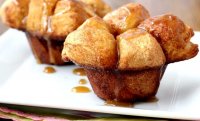Easy monkey bread recipe with 1 can of biscuits