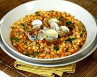Fregola con arielle o vongole recipe