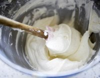 Frosting recipe with butter and powdered sugar