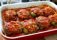 Green stuffed pepper recipe with ground beef