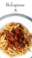Meat sauce recipe with carrots and onions