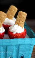 No bake cheesecake stuffed strawberries recipe