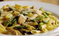 Penne pasta with chicken and asparagus recipe