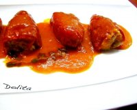 Pimientos rellenos de carne con bechamel recipe