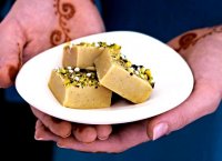 Raw cardamom pistachio burfi recipe
