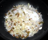 Recipe of gujiya with sujiwo