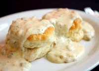 Southern sausage gravy and biscuits recipe