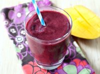 Strawberry blueberry and raspberry smoothie recipe