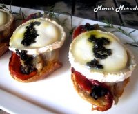 Tostada de escalivada y queso de cabra recipe