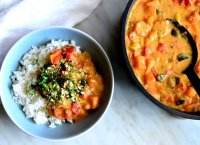 Vegan thai peanut curry recipe