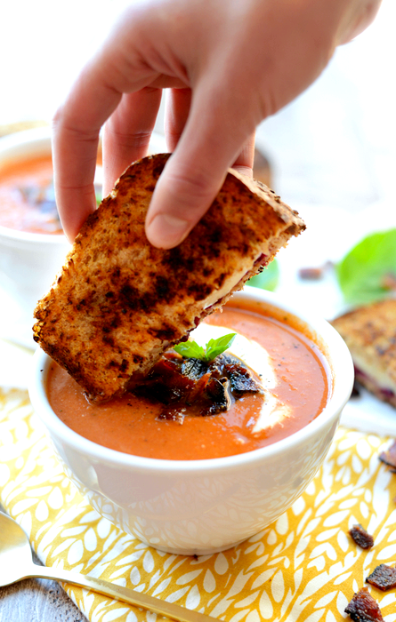 Tomato bisque soup recipe with yogurt