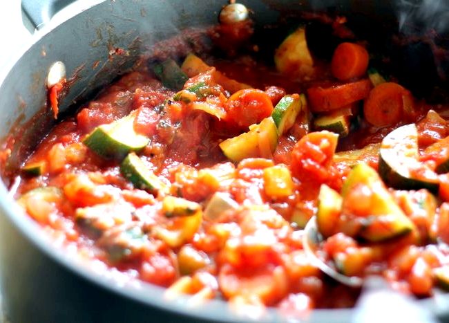 Veggie tomato pasta sauce recipe